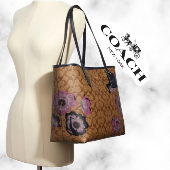 Coach City Tote In Signature Canvas With Kaffe Fassett Print - Picture 2 of 5